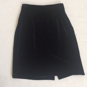 Midnight blue Dana Buchman cocktail skirt